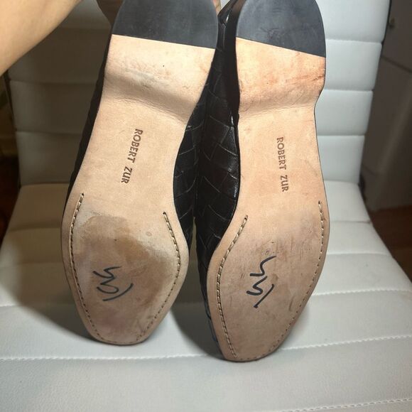 Robert Zur Black Leather Flats with Woven Design - Picture 5 of 10